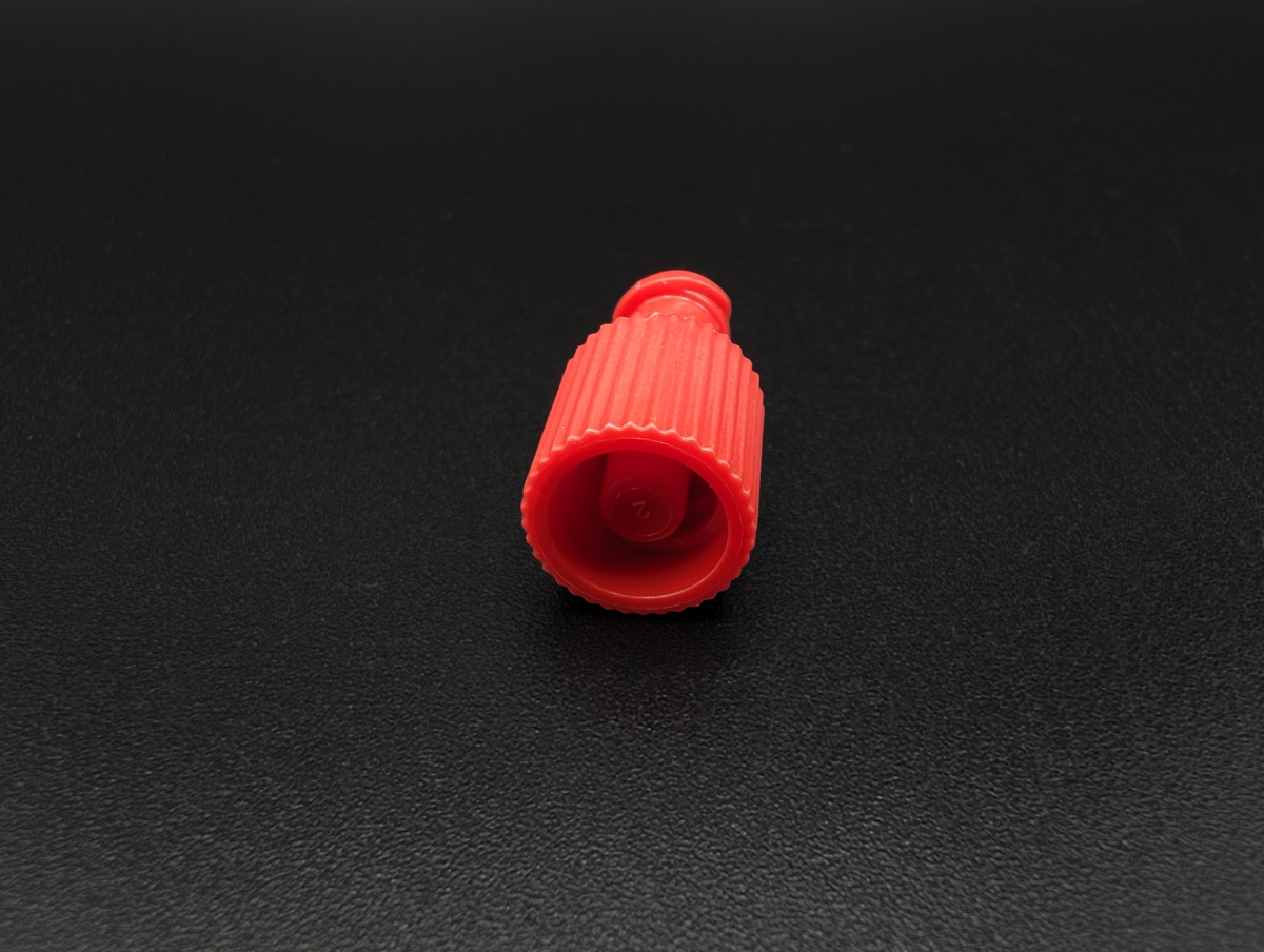 Universal-Verschlusskappe rot (Rotkäppchen) (Schachtel mit 100 Stück)